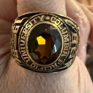 Vintage 1984 Columbia University Gold Ring with Brown Gemstone